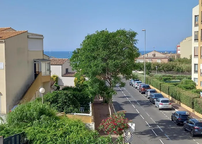 Superbe T2 rénové, parking, 200m plage et falaises