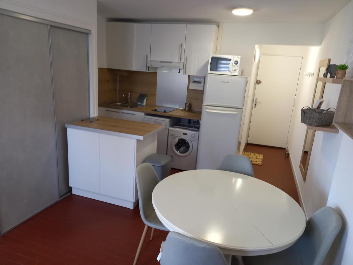 Superbe T2 Rénové, Parking, 200m Et Falaises Appartement *